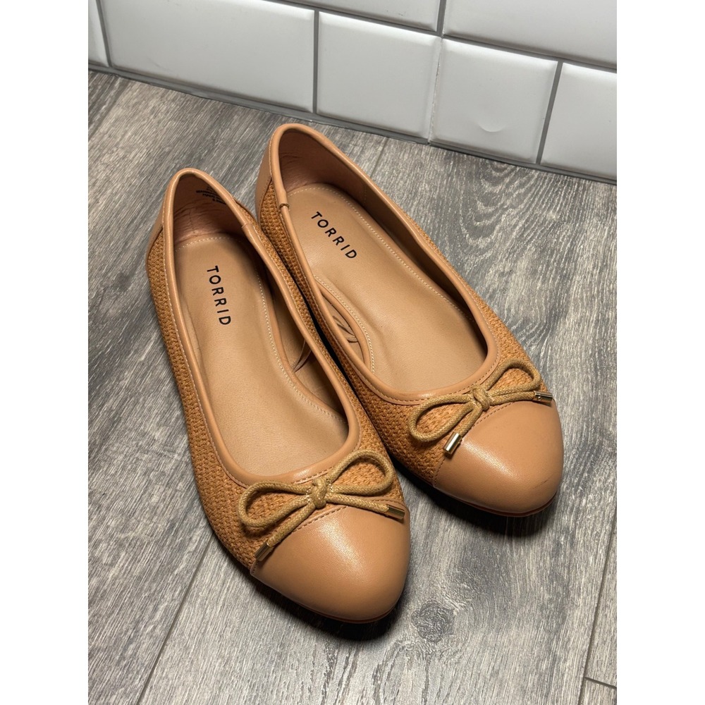Torrid Tan Woven Cap Toe Ballet Flats Women Round Toe Bow Accent Shoes 8.5WW - Picture 3 of 9